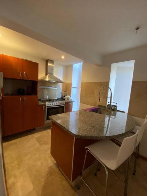 Hermoso Departamento En Bosques De Las Lomas Dos Habitaciones Mexikóváros Kültér fotó
